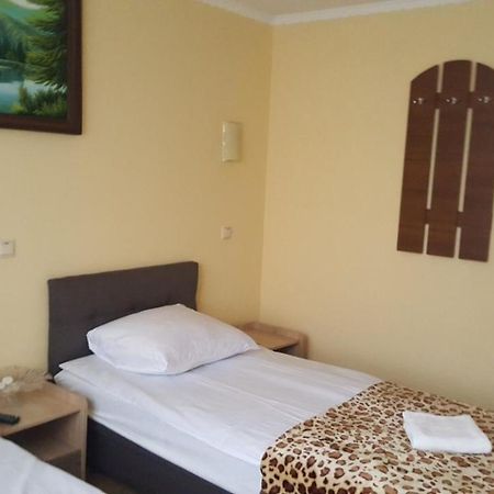 Zatishok Guest House Rakhiv Ngoại thất bức ảnh