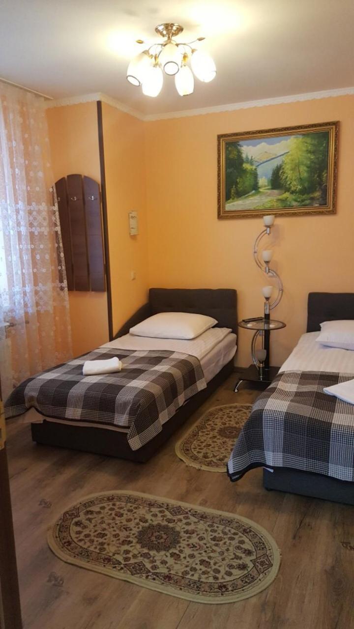 Zatishok Guest House Rakhiv Ngoại thất bức ảnh
