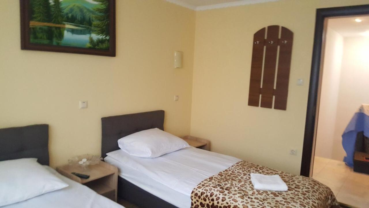 Zatishok Guest House Rakhiv Ngoại thất bức ảnh